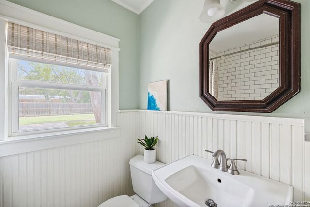 403 Larkwood, San Antonio, TX 78209