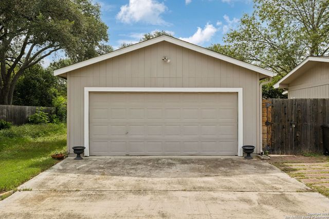 403 Larkwood, San Antonio, TX 78209