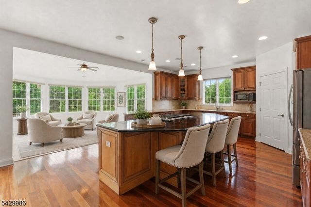 18 Todd St, Hillsborough Twp., NJ 08844