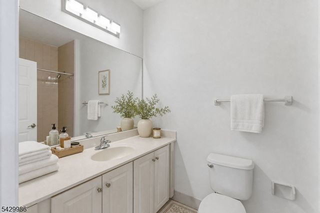 18 Todd St, Hillsborough Twp., NJ 08844