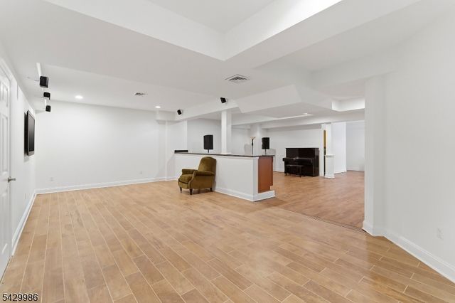 18 Todd St, Hillsborough Twp., NJ 08844