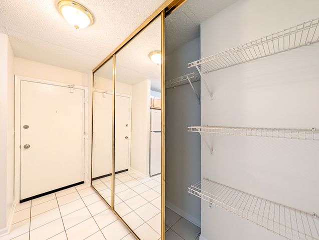1043 S York Road 406, Bensenville, IL 60106