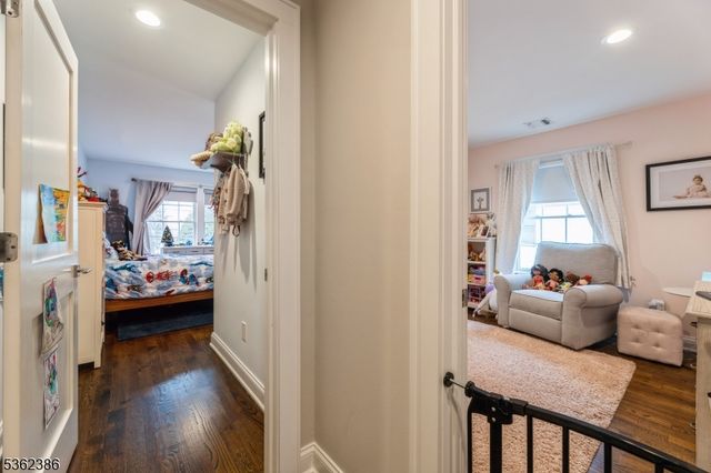24 Gates Ave A, Summit City, NJ 07901