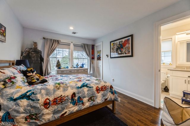 24 Gates Ave A, Summit City, NJ 07901