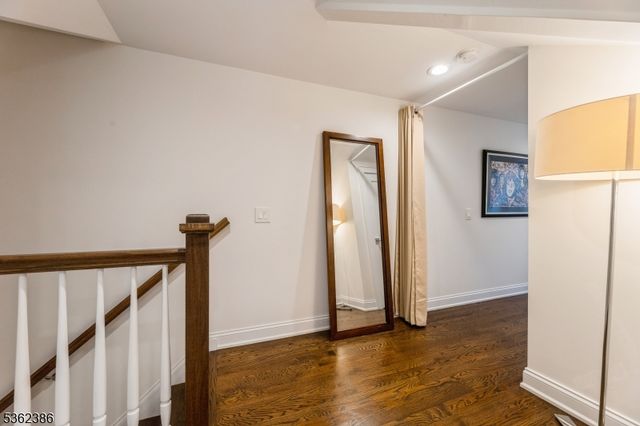 24 Gates Ave A, Summit City, NJ 07901