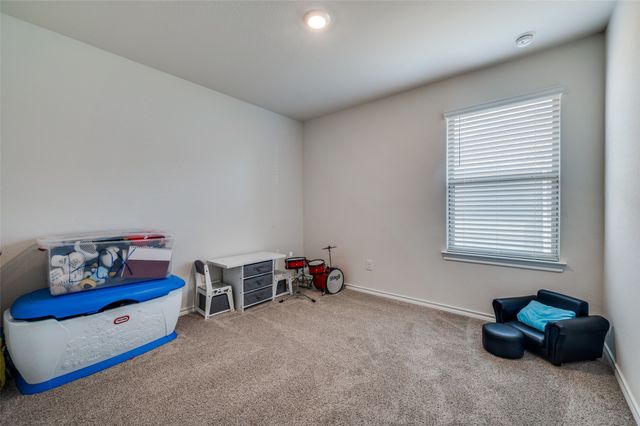 812 Primrose Lane, Pilot Point, TX 76258