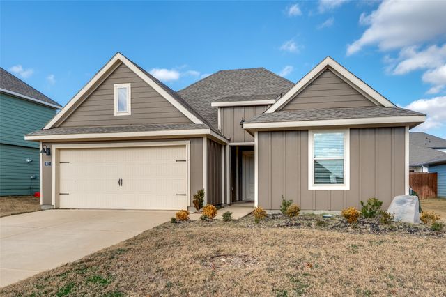 812 Primrose Lane, Pilot Point, TX 76258