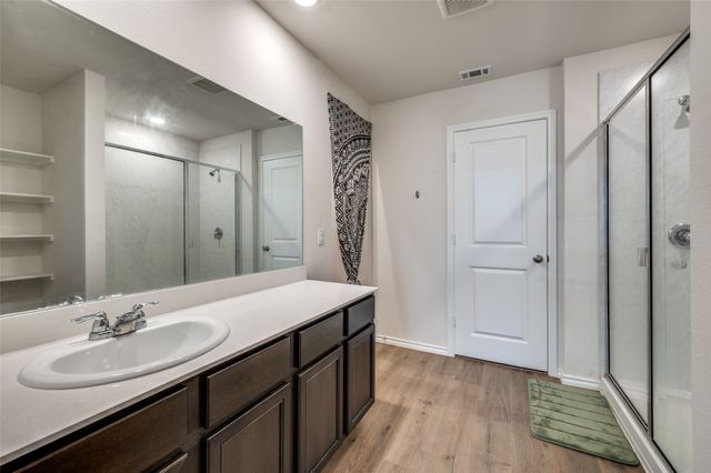 812 Primrose Lane, Pilot Point, TX 76258