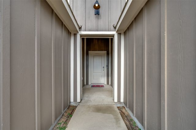 812 Primrose Lane, Pilot Point, TX 76258