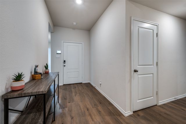 812 Primrose Lane, Pilot Point, TX 76258