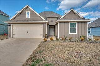 812 Primrose Lane, Pilot Point, TX 76258