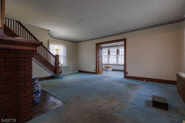 142 W Gibbons St, Linden City, NJ 07036