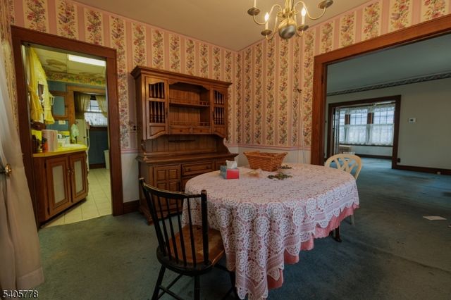 142 W Gibbons St, Linden City, NJ 07036