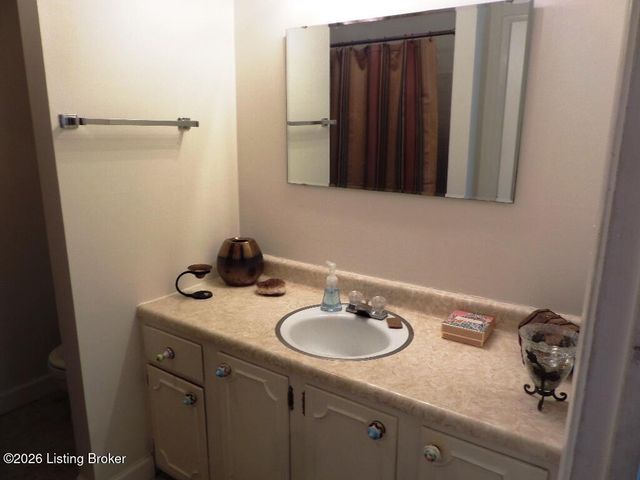 1815 Gardiner Ln K100, Louisville, KY 40205