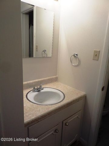 1815 Gardiner Ln K100, Louisville, KY 40205