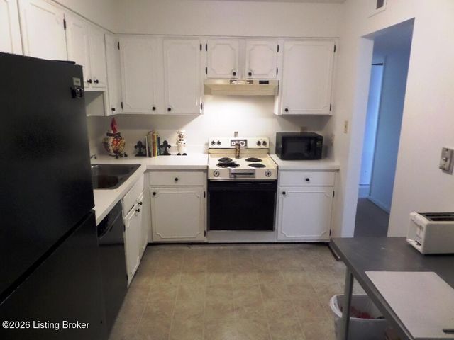 1815 Gardiner Ln K100, Louisville, KY 40205