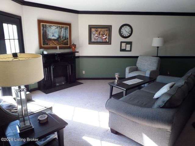 1815 Gardiner Ln K100, Louisville, KY 40205