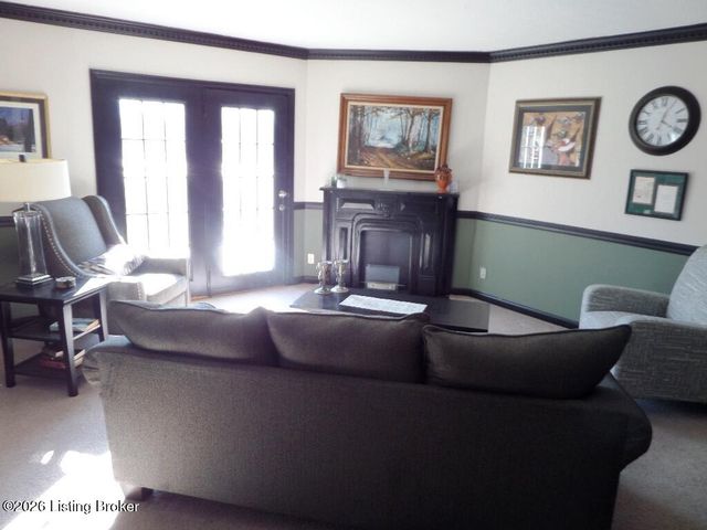 1815 Gardiner Ln K100, Louisville, KY 40205