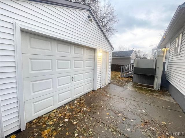 45 Unger Avenue, Buffalo, NY 14210