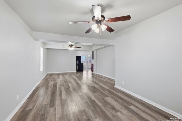 411 W Vestal, San Antonio, TX 78221