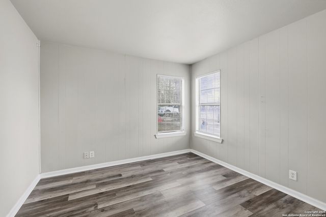 411 W Vestal, San Antonio, TX 78221