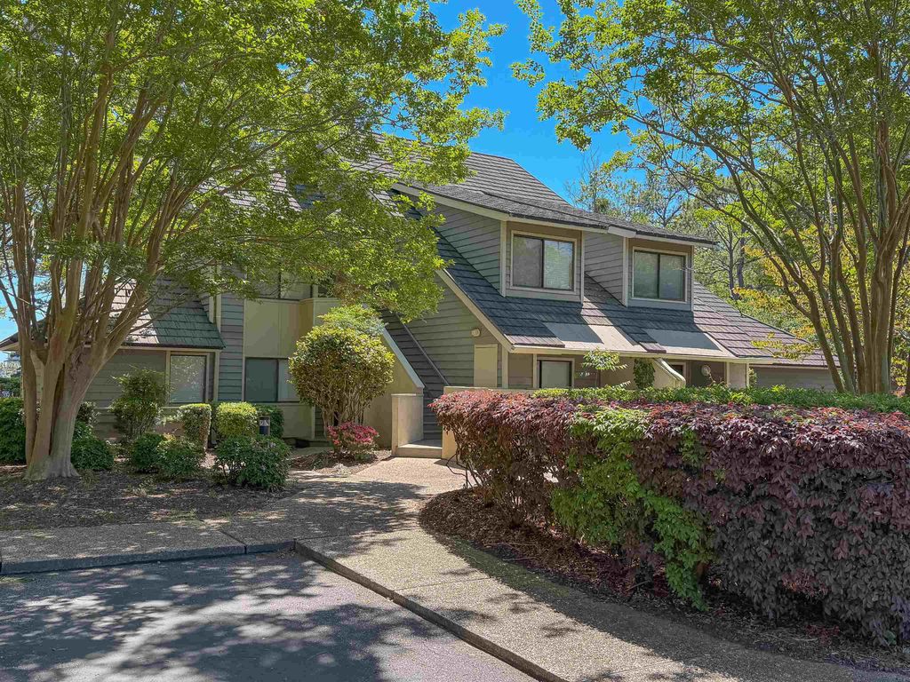 215 Baslow Ct Apt 1C, Myrtle Beach, SC 29572