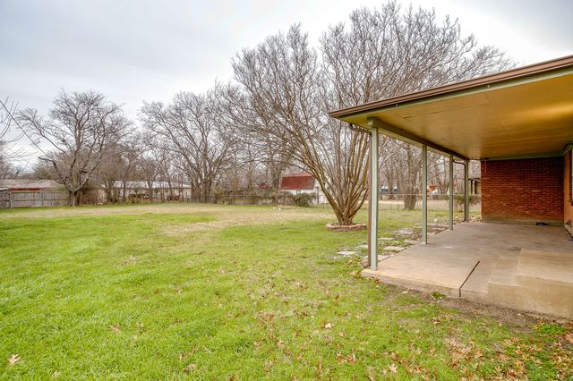 3528 Garwood Drive, North Richland Hills, TX 76117