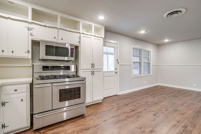 3528 Garwood Drive, North Richland Hills, TX 76117
