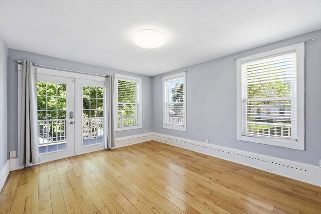 57 May St, Worcester, MA 01610