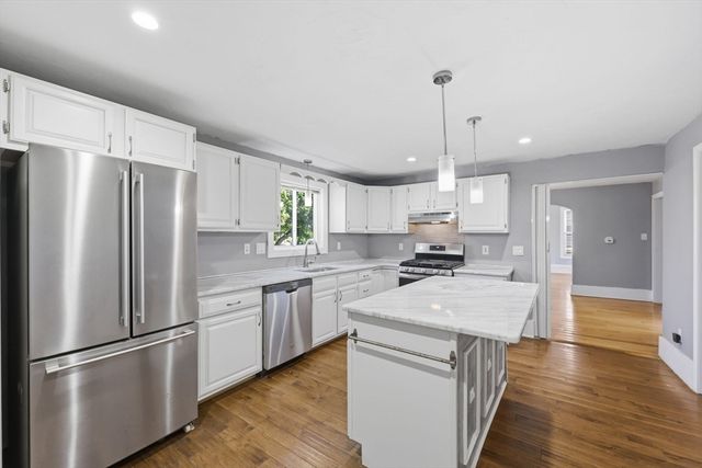 57 May St, Worcester, MA 01610