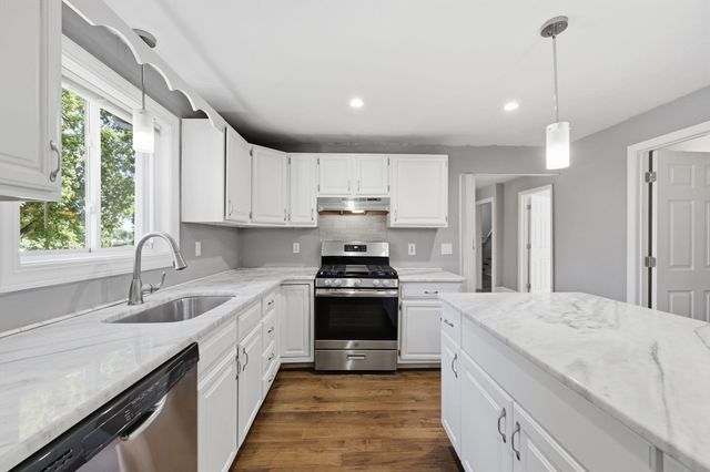 57 May St, Worcester, MA 01610