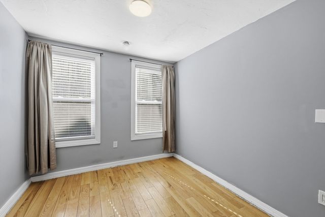 57 May St, Worcester, MA 01610