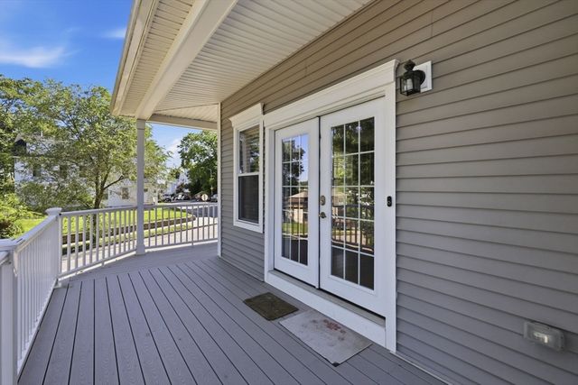 57 May St, Worcester, MA 01610