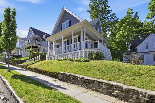 57 May St, Worcester, MA 01610