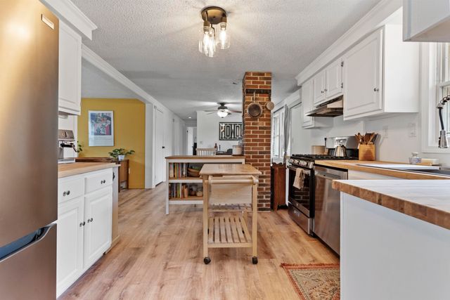 52 Sanborn Road, East Kingston, NH 03827