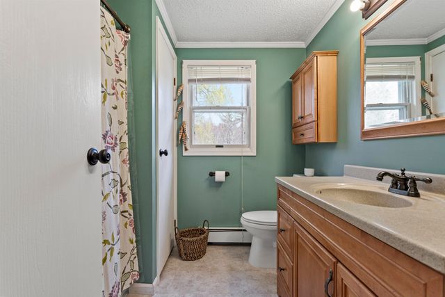 52 Sanborn Road, East Kingston, NH 03827