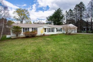 52 Sanborn Road, East Kingston, NH 03827