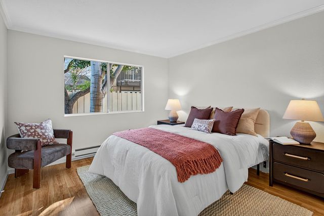 108 E Middlefield Road A, Mountain View, CA 94043