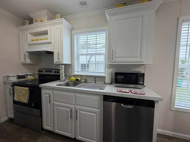 8516 SW 17th Court, Davie, FL 33324