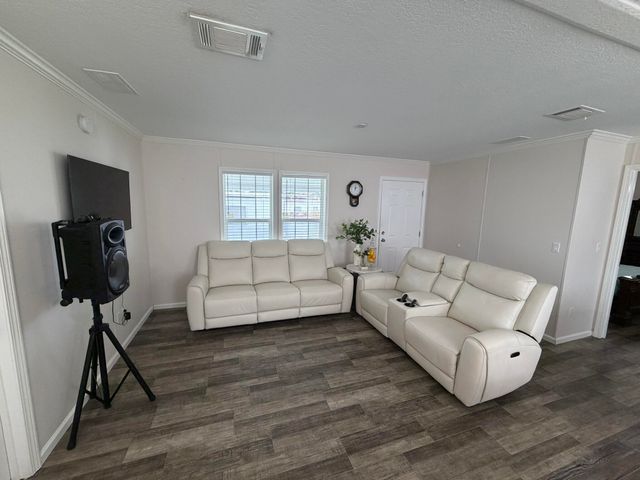 8516 SW 17th Court, Davie, FL 33324