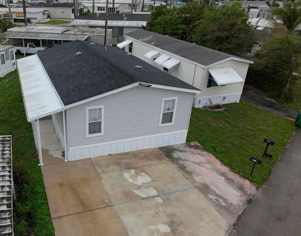 8516 SW 17th Court, Davie, FL 33324