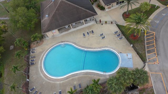 8516 SW 17th Court, Davie, FL 33324