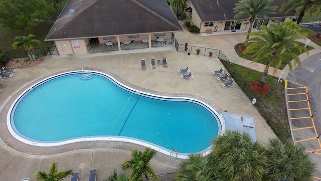 8516 SW 17th Court, Davie, FL 33324