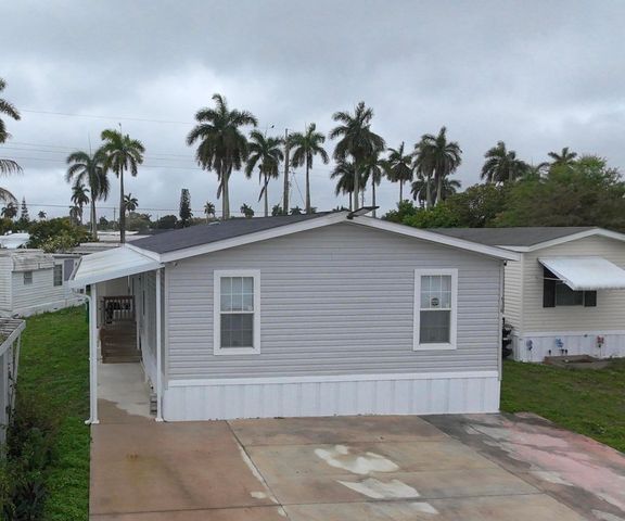 8516 SW 17th Court, Davie, FL 33324