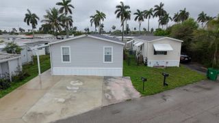 8516 SW 17th Court, Davie, FL 33324