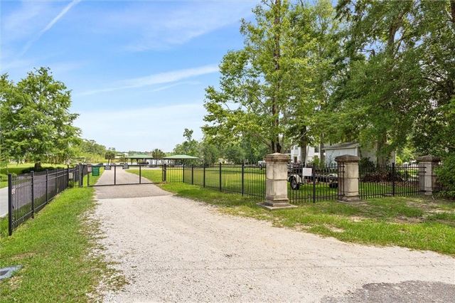 5541 Riverwood Landing, Theodore, AL 36582