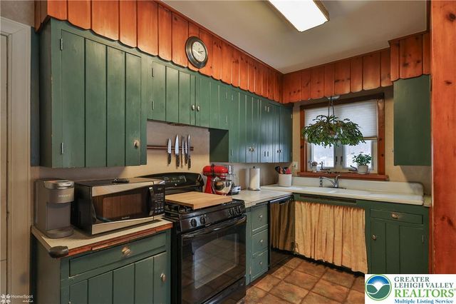 225 South 3rd Street, Bangor Boro, PA 18013