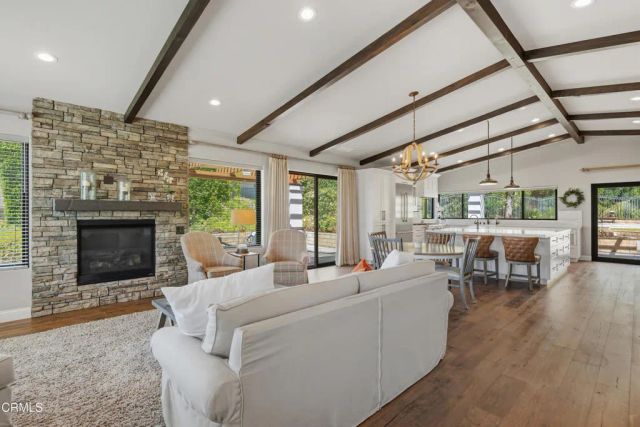 621 Creekmont Court, Ventura, CA 93003