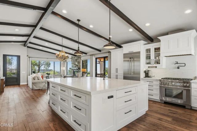 621 Creekmont Court, Ventura, CA 93003