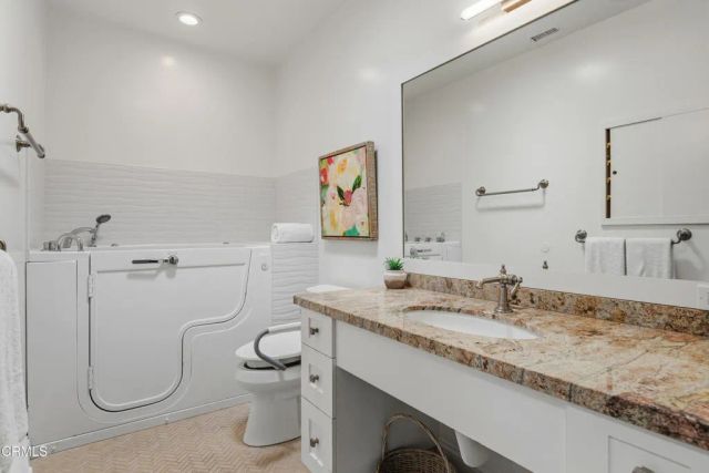 621 Creekmont Court, Ventura, CA 93003